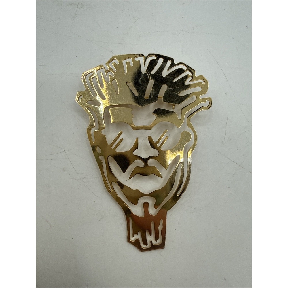 Retro Music Records Brooch Soul II Soul Gold Toned 1990s Vintage Lapel Pin